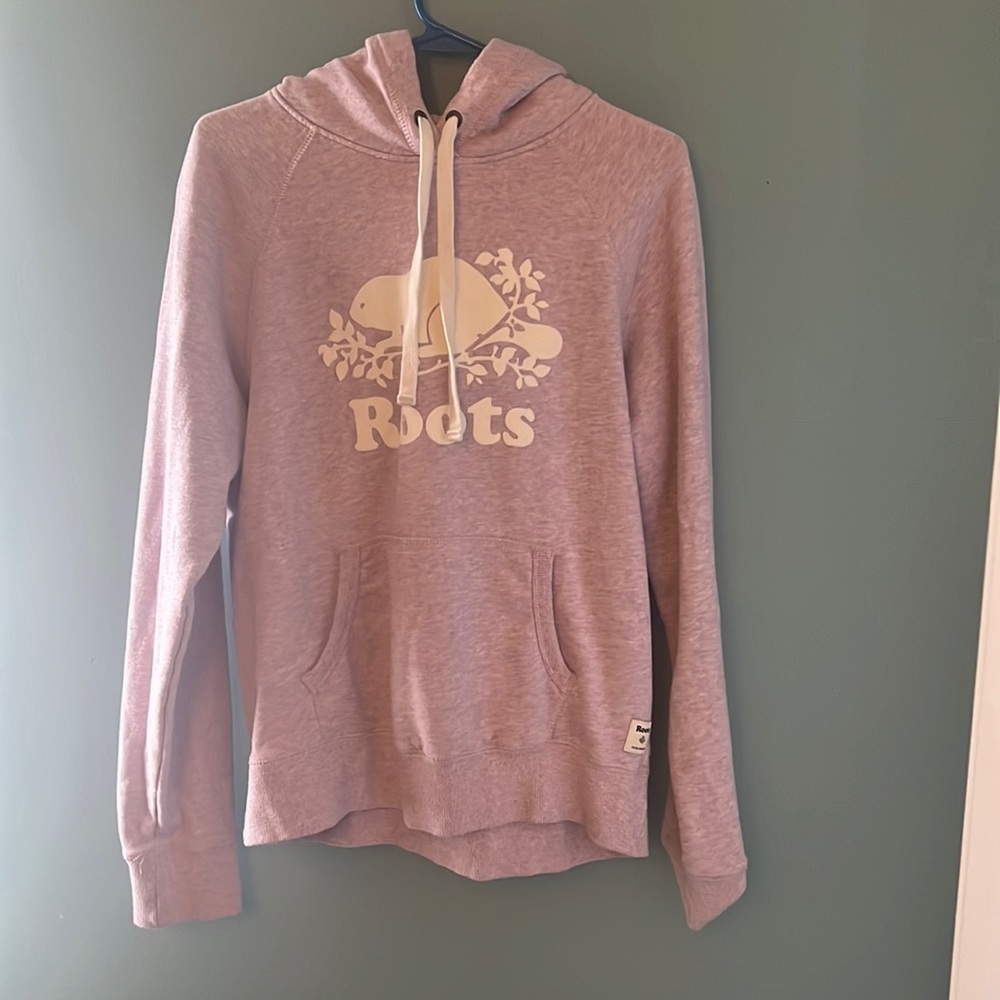 Oversized Roots Hoodie on a size M